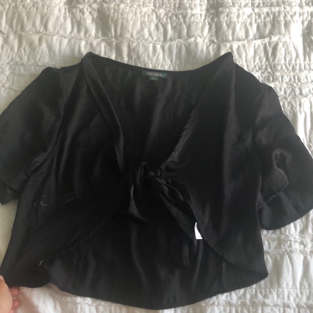 Cropped black tie top
